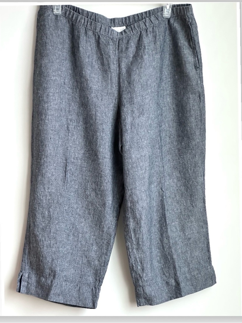 Heather/blue 100% linen Capri Pants(EUC)
